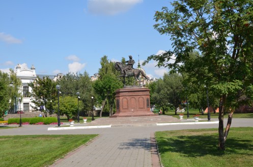 Памятник Петру в Бийске 